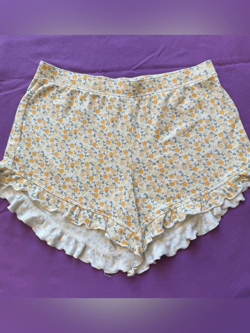 Hollister Gilly Hicks PJ/lounge shorts w/ yellow floral print & ruffled hem
